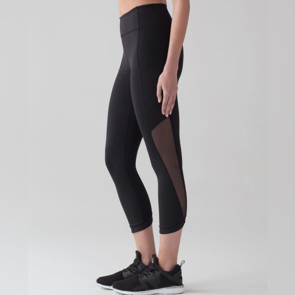 Lululemon Sole Training Crop